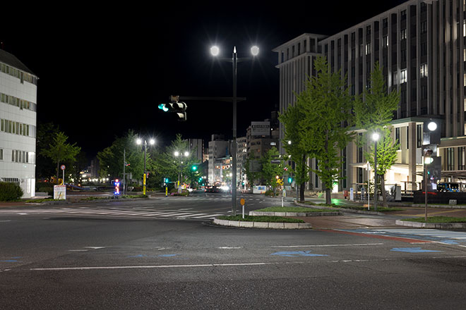 呉市の管理する道路・公園照明施設をLED照明に更新し約80％の消費電力削減と、維持管理・運用をスタート