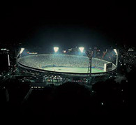 横浜スタジアム　ナイター照明