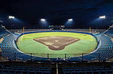 松山中央公園野球場「坊っちゃんスタジアム」