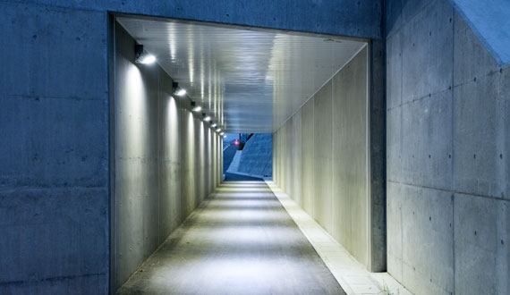 一般県道 石筵本宮線横断地下道