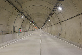 図9 トンネル照明(基本部)