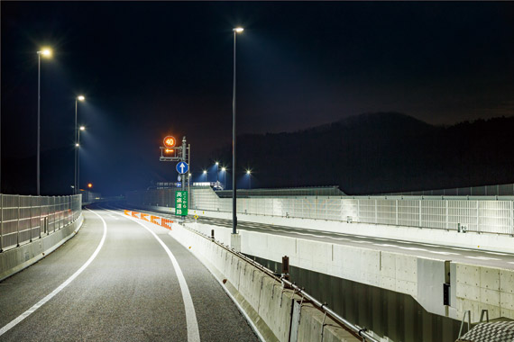 新東名道 豊田東ジャンクション(愛知県)